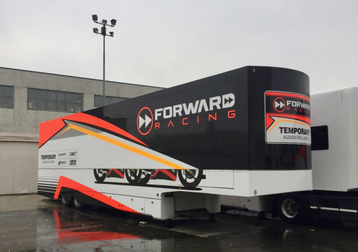 Forward racing - Paddock Distribution