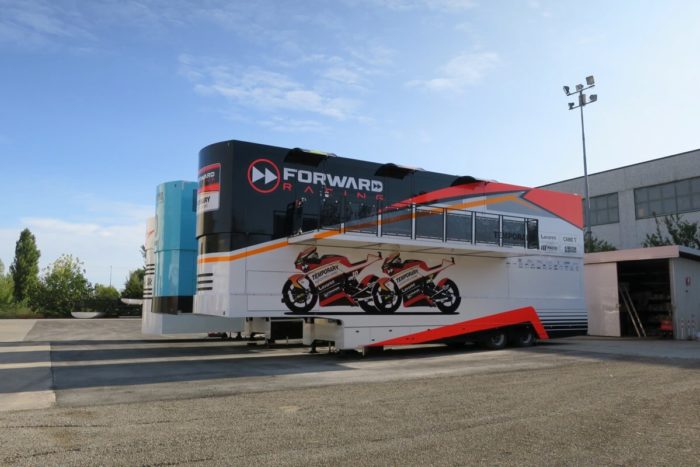 Forward racing - Paddock Distribution